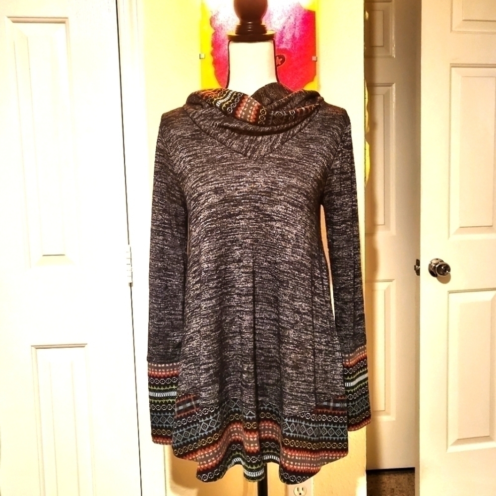 𝅺Impressions | Cowl Neck Tunic